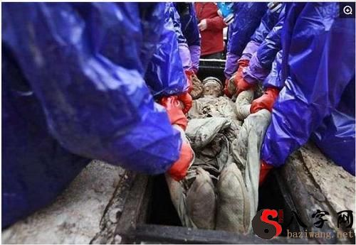 梦见棺材里面有死人