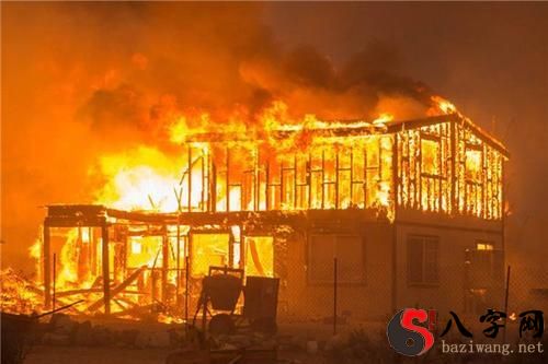 梦见失火烧房